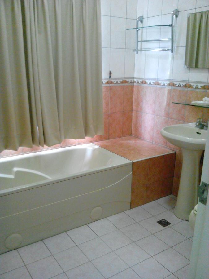Lohas Gallery Long Stay Hostel Shiding Екстериор снимка
